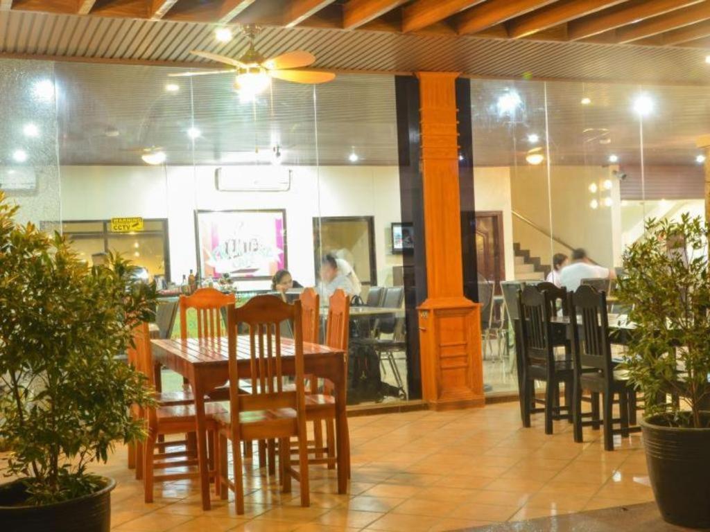 The Premiere Business Hotel Kalibo Zewnętrze zdjęcie