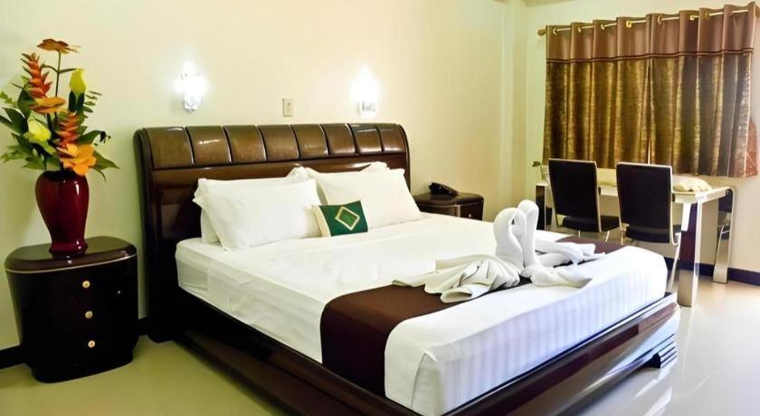 The Premiere Business Hotel Kalibo Zewnętrze zdjęcie
